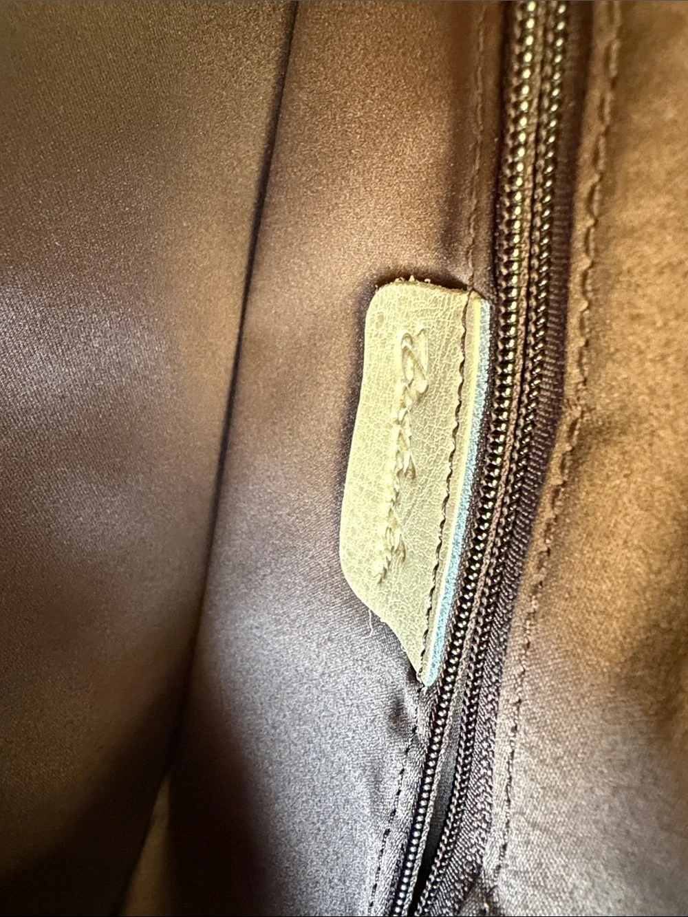 Bostaten Cream messager bag Satcwith cognac trim